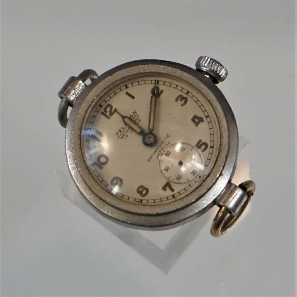 Vintage Swiss Zellco 7096916 Watch Parts Repair 17 Jewel Antimagnetic Incabloc